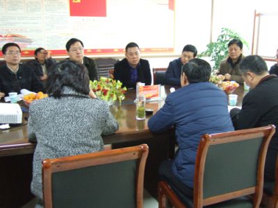 縣政府常務(wù)副縣長(zhǎng)曹紅斌、金融辦主任靳林冬來(lái)金泉科技考察新三板掛牌上市工作